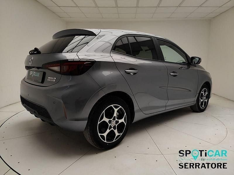 Usata MG MG3 Luxury 194 CV (142 kW) 2025 Grigio Utilitaria