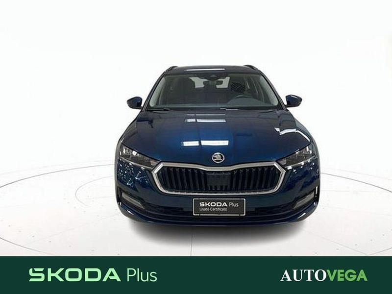 Usata Skoda Octavia Executive 150 CV (110 kW) 2023 Blu / pastello Station wagon