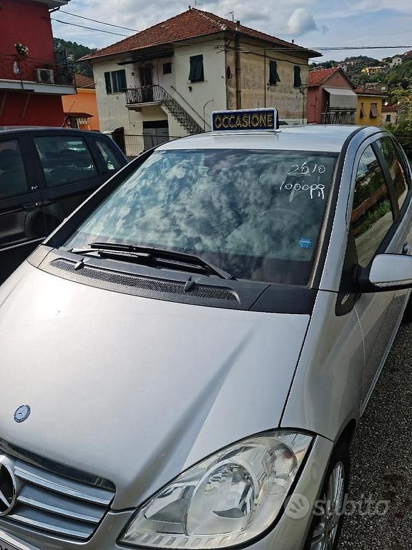 Usata Mercedes A180 2010 Grigio Berlina