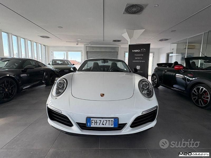 Usata Porsche 911 Carrera Cabriolet 370 CV (272 kW) 2017 Bianco Cabrio