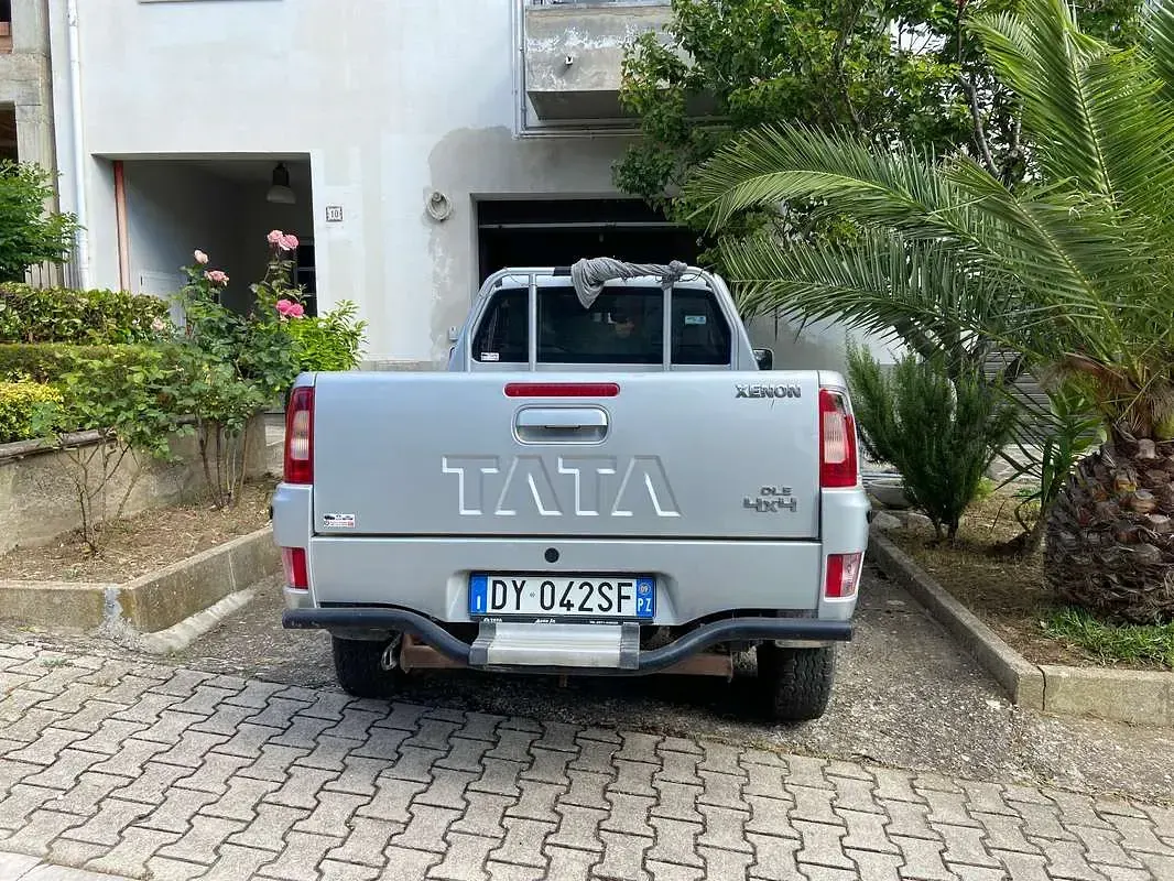Usata Tata Xenon 140 CV (102 kW) 2009 Grigio Pick-up