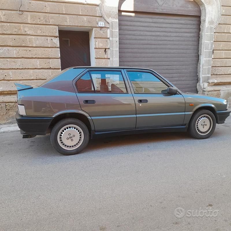 Usata Alfa Romeo 33 Ti 105 CV (77 kW) 1988 Grigio Utilitaria