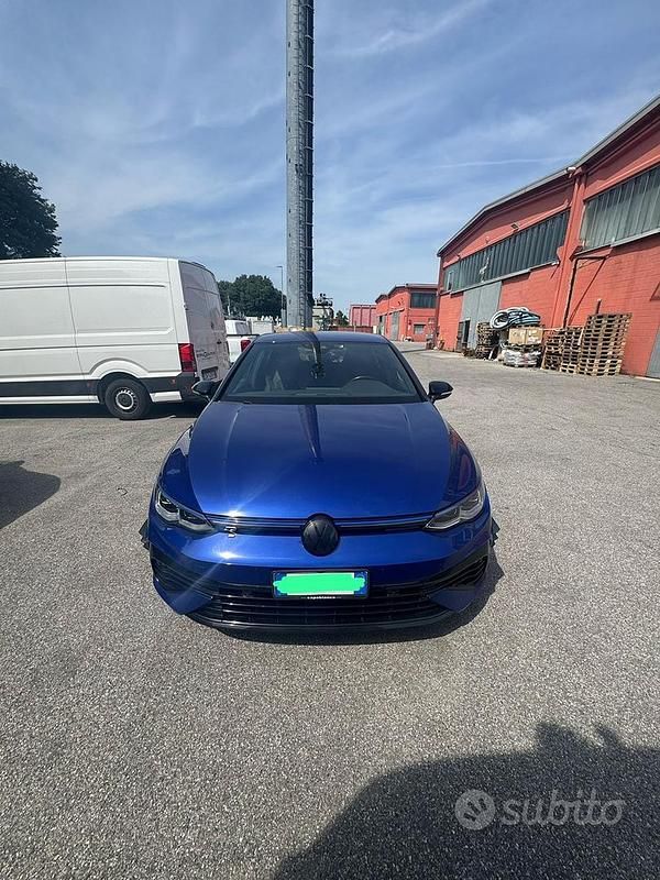 Usata VW Golf VII 2021 Blu Utilitaria