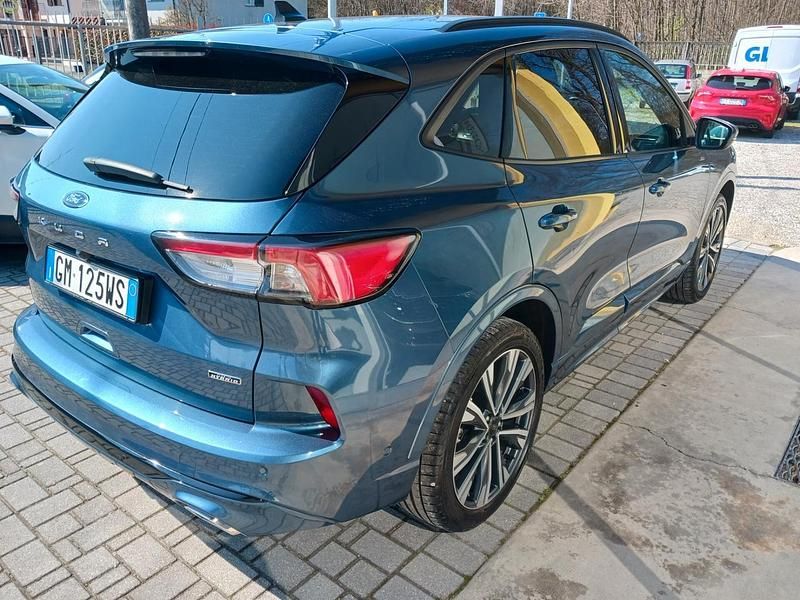 Usata Ford Kuga ST-Line X 152 CV (111 kW) 2023 Blu/azzurro SUV
