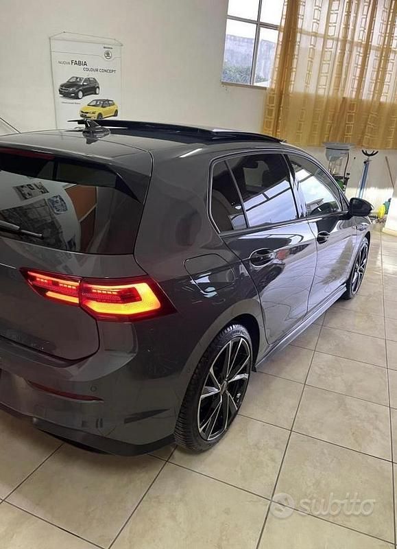 Usata VW Golf VIII GTD 200 CV (147 kW) 2023 Grigio Berlina