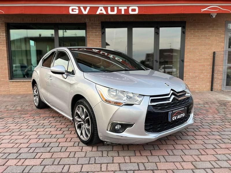 Usata Citroën DS4 So Chic 111 CV (81 kW) 2012 Argento Utilitaria