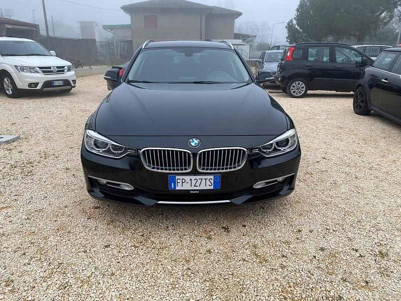 Usata BMW 318 Efficient Dynamics 143 CV (105 kW) 2014 Nero Station wagon