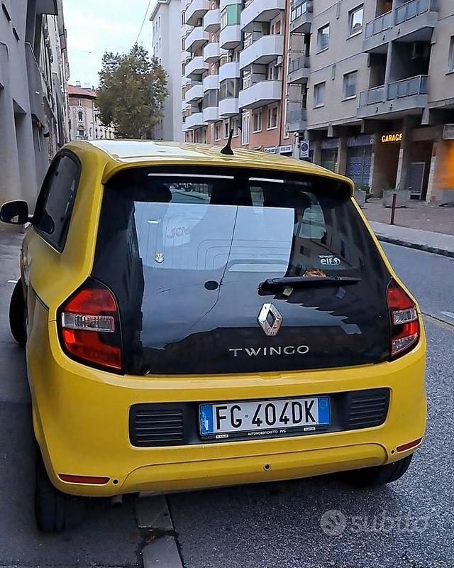Gebraucht Renault Twingo SE 70 PS (51 kW) 2016 Gelb Kleinwagen