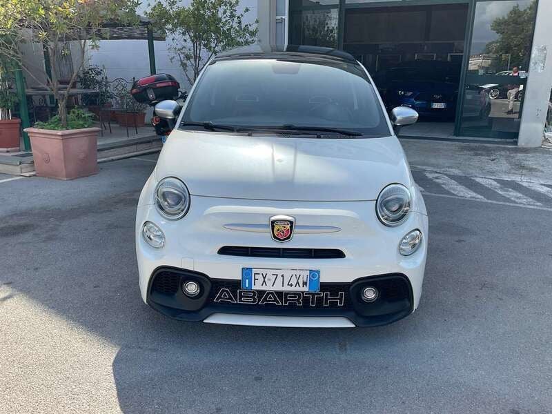Usata Abarth 595 Turismo 165 CV (121 kW) 2019 Bianco perlato Utilitaria