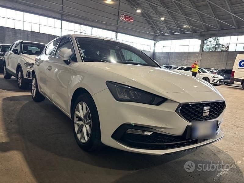Usata Seat Leon Style 116 CV (85 kW) 2022 Bianco Berlina