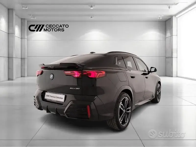 Usata BMW iX2 M Sport 103 kW (141 CV) 2025 Nero SUV