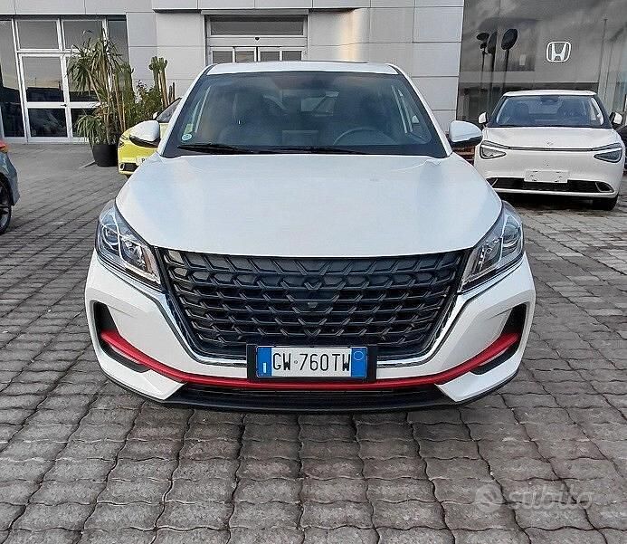 Usata DFSK Glory 500 106 CV (77 kW) 2024 Bianco Station wagon