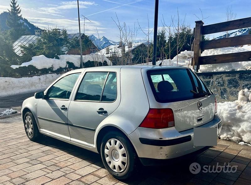 Usata VW Golf IV 75 CV (55 kW) 2000 Grigio Berlina