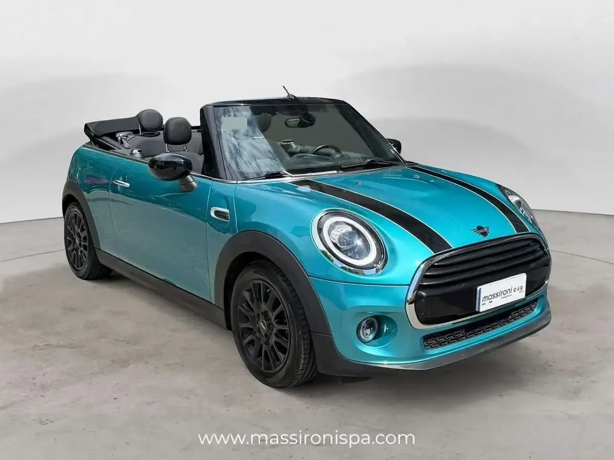 Usata Mini Cooper Cabriolet 136 CV (100 kW) 2019 Blu/azzurro Cabrio