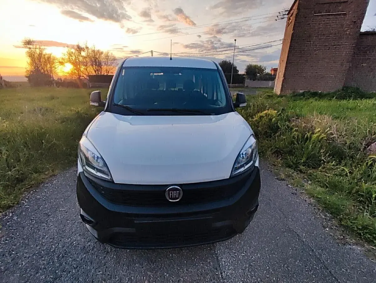 Usata Fiat Doblò 95 CV (69 kW) 2017 Bianco Monovolume