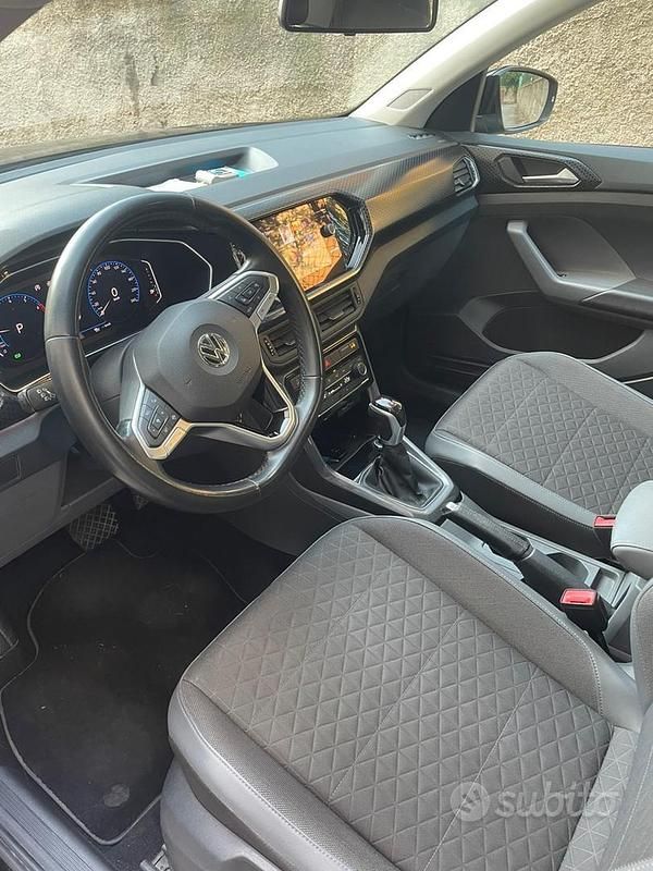 Usata VW T-Cross Advance 116 CV (85 kW) 2019 Nero SUV