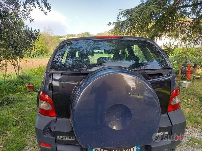 Usata Renault Mégane 2002 Grigio SUV