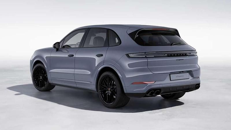 Usata Porsche Cayenne Sport 354 CV (260 kW) 2023 Grigio artico SUV