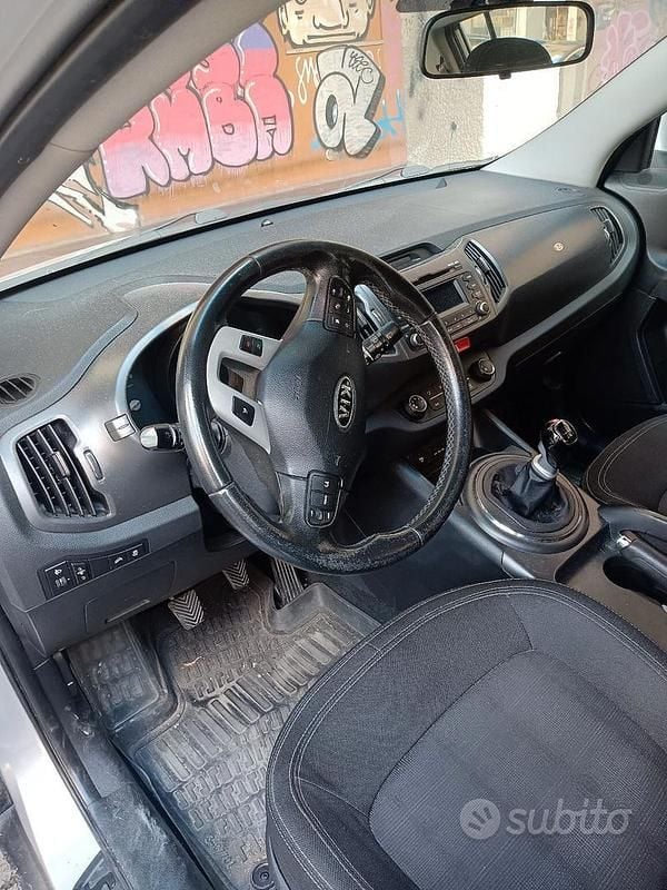 Usata Kia Sportage Active 135 CV (99 kW) 2011 Grigio SUV