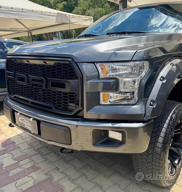 Usata Ford F-150 329 CV (241 kW) 2017 Grigio Pick-up