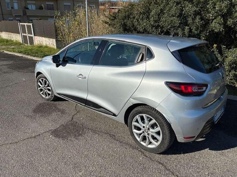 Usata Renault Clio GrandTour 90 CV (66 kW) 2016 Argento Station wagon