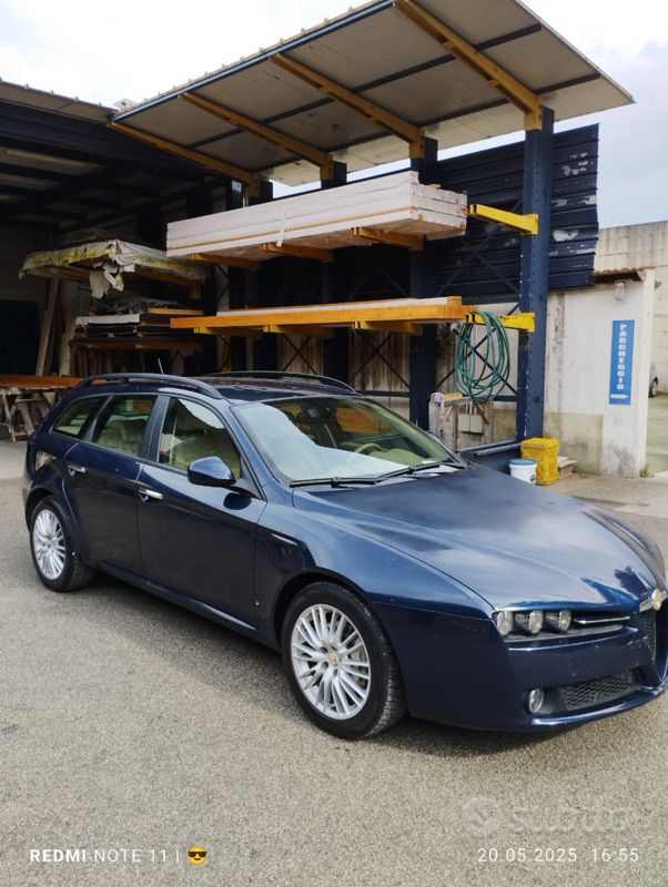 Usata 2009 Alfa Romeo 159 Station wagon | 1800 € (Super prezzo) - Immagine 1/4