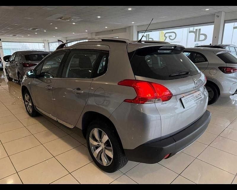 Usata Peugeot 2008 Active 92 CV (67 kW) 2015 Grigio SUV