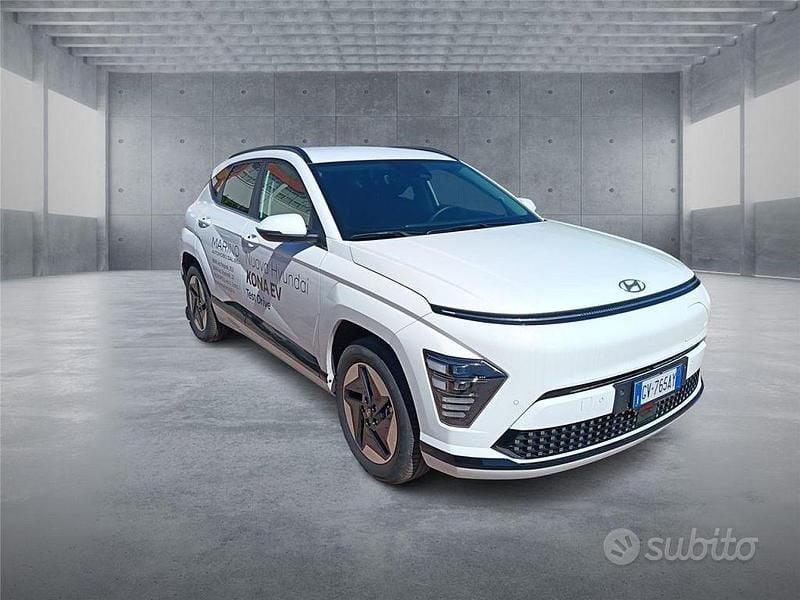 Usata Hyundai Kona 114 kW (156 CV) 2024 Bianco SUV