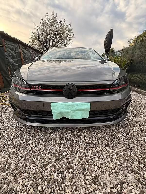 Usata VW Polo GTI 200 CV (147 kW) 2019 Grigio Utilitaria