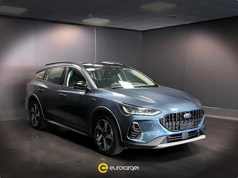 Usata Ford Focus Active 115 CV (84 kW) 2023 Vari colori pastello Station wagon