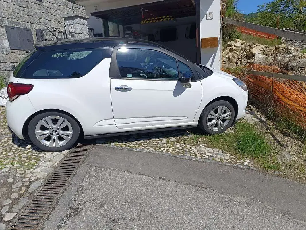 Usata Citroën DS3 Chic 95 CV (69 kW) 2011 Utilitaria
