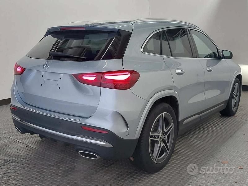 Usata Mercedes GLA200 AMG Line Premium 150 CV (110 kW) 2025 Grigio SUV