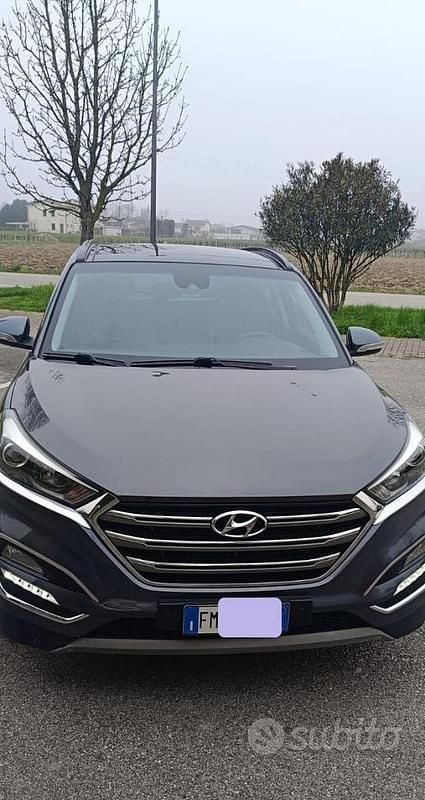 Usata Hyundai Tucson Edition 116 CV (85 kW) 2018 Grigio SUV