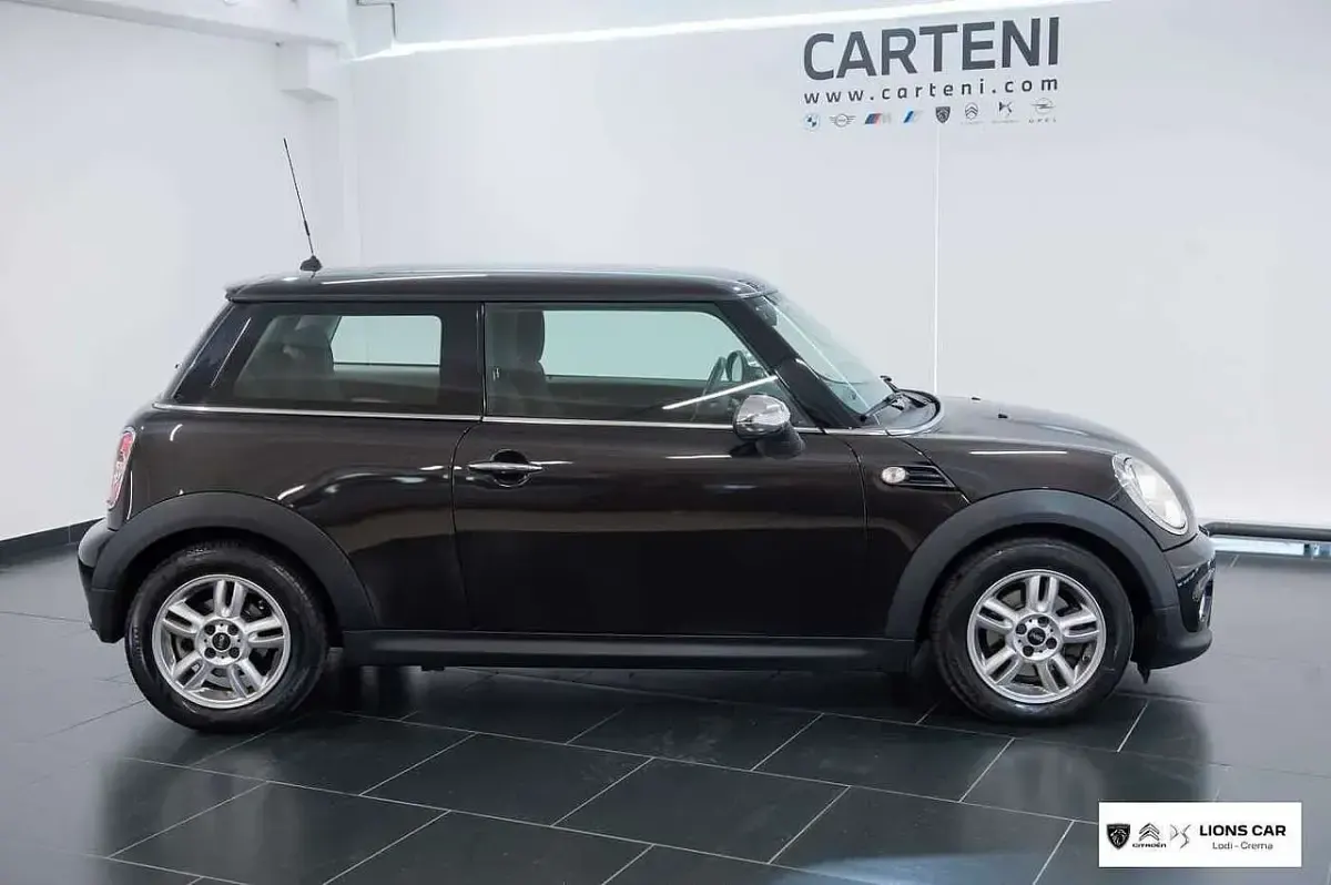 Usata Mini ONE 75 CV (55 kW) 2013 Marrone Utilitaria