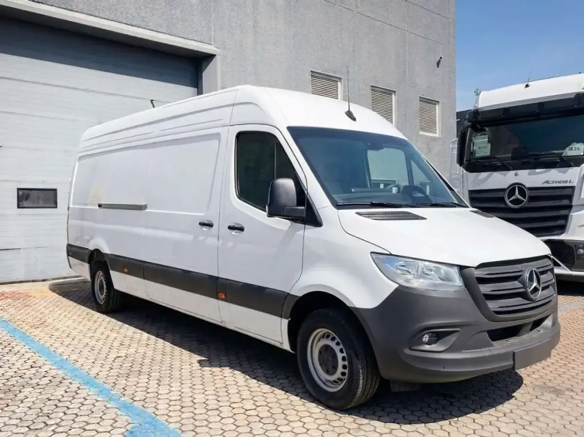 Nuova Mercedes Sprinter 170 CV (125 kW) 2026 Bianco Furgone