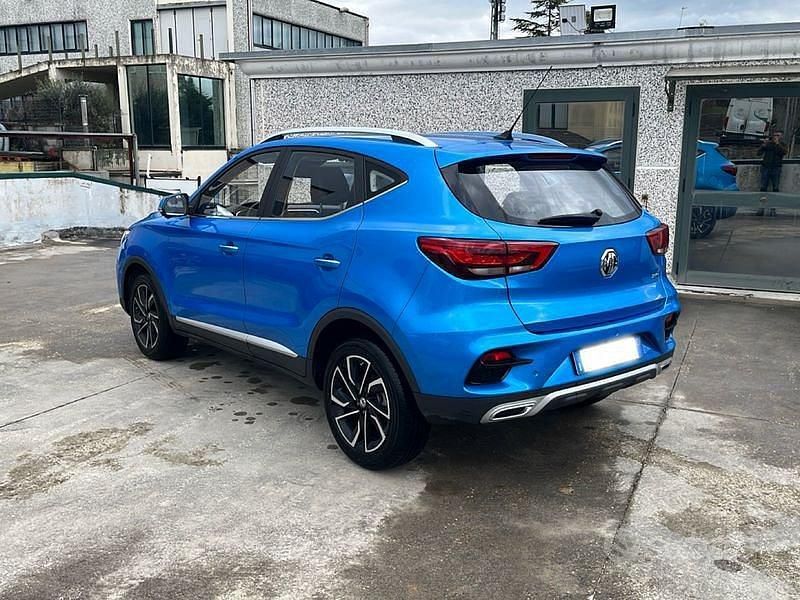 Usata MG ZS Luxury 106 CV (77 kW) 2024 Blu SUV