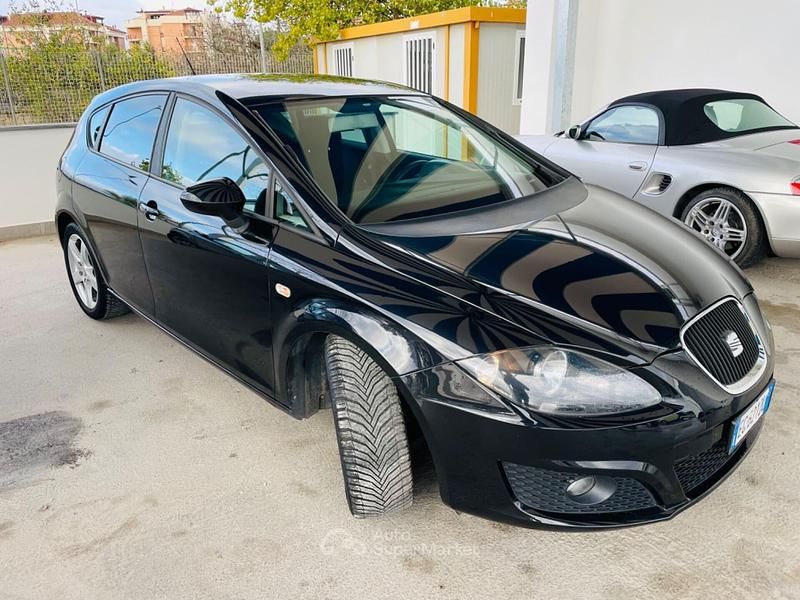 Usata Seat Leon Copa 105 CV (77 kW) 2011 Nero Utilitaria