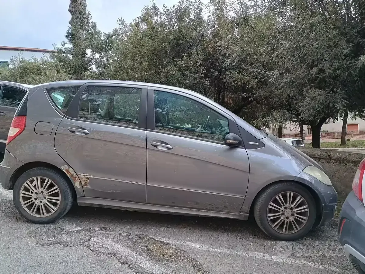 Usata Mercedes A180 Avantgarde 109 CV (80 kW) 2008 Grigio Monovolume