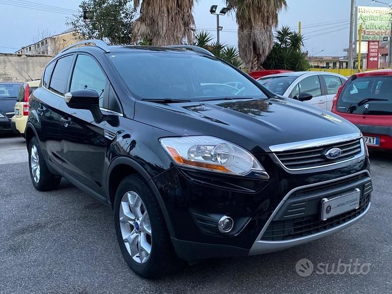 Usata Ford Kuga Individual 163 CV (119 kW) 2011 Nero SUV