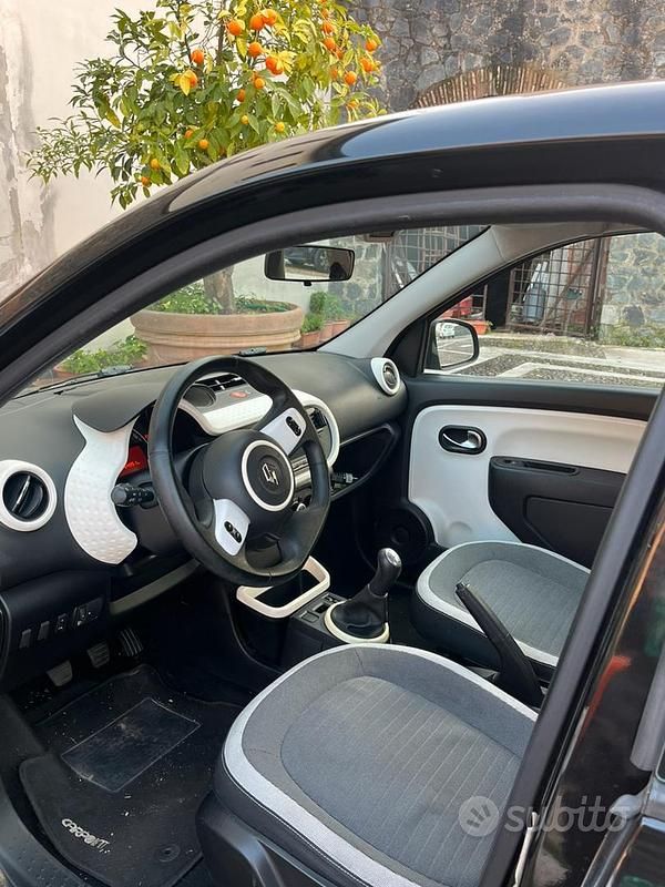 Usata Renault Twingo 69 CV (50 kW) 2019 Utilitaria