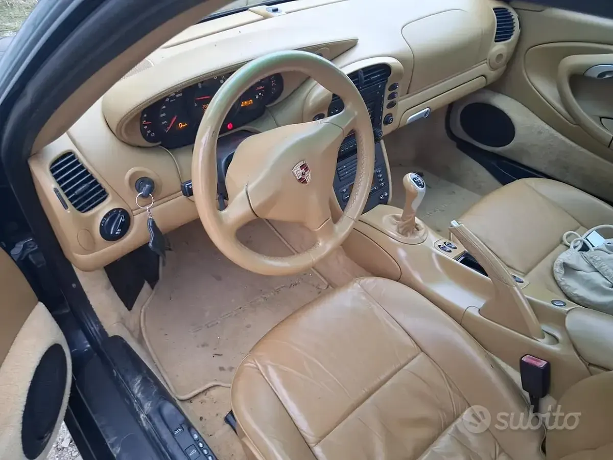 Usata Porsche 996 320 CV (235 kW) 2002 Nero Cabrio