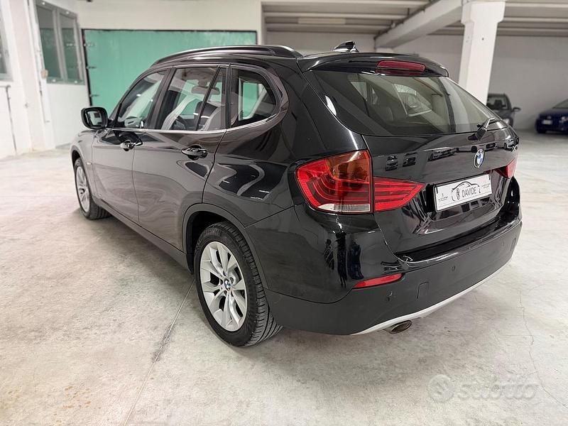 Usata BMW X1 Efficient Dynamics 204 CV (150 kW) 2010 Nero SUV