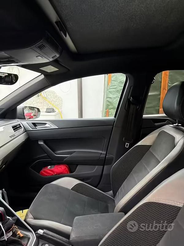 Usata VW Polo GTI 200 CV (147 kW) 2019 Grigio Utilitaria