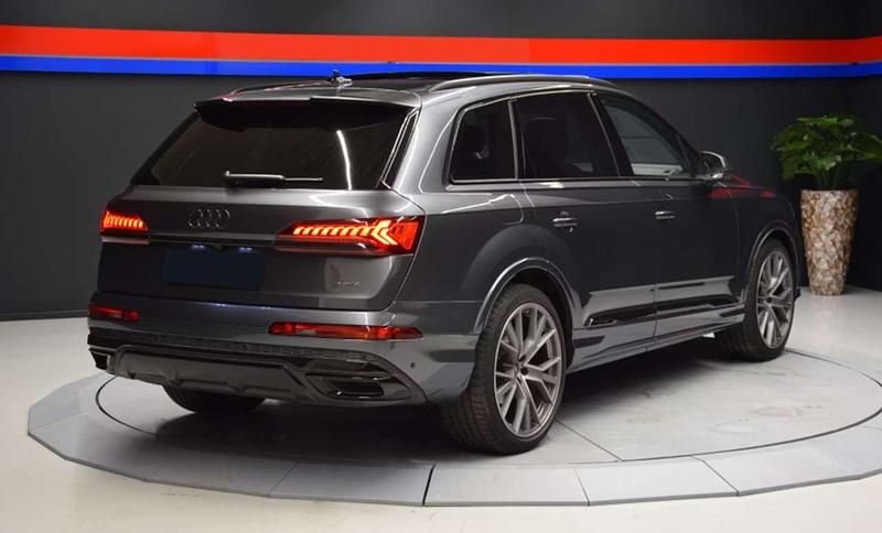 Begagnad Audi Q7 Sport 286 HK (210 kW) 2022 Grå SUV