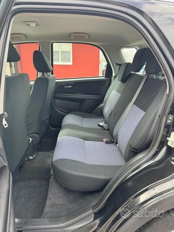 Usata Fiat Sedici Dynamic 120 CV (88 kW) 2008 Nero SUV