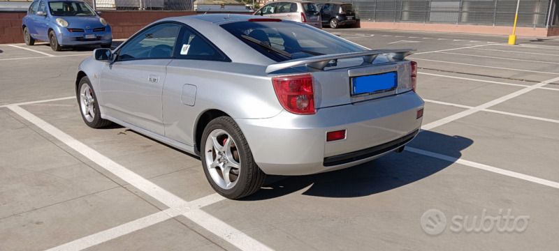 Second-hand Toyota Celica 143 CP (105 kW) 2003 Gri Coupe