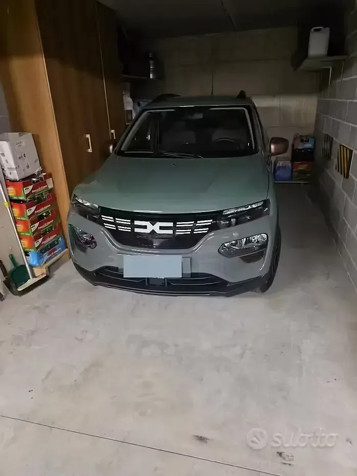 Usata Dacia Spring 18 kW (25 CV) 2023 Verde Utilitaria
