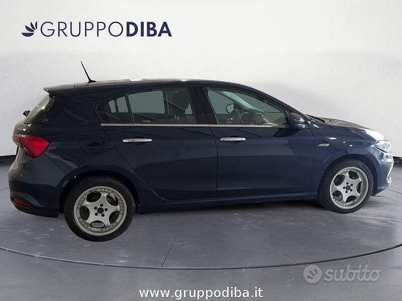 Usata Fiat Tipo Easy 120 CV (88 kW) 2016 Blu Berlina