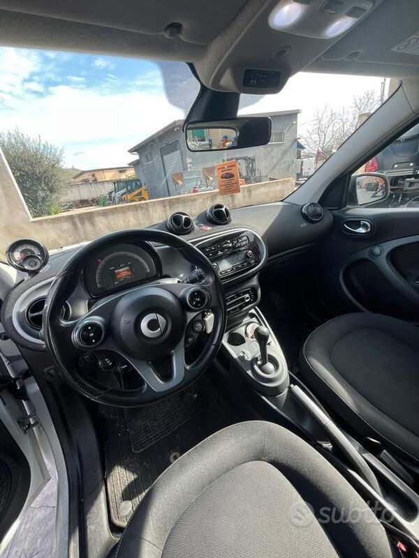 Usata Smart ForFour Passion 71 CV (52 kW) 2017 Bianco Utilitaria
