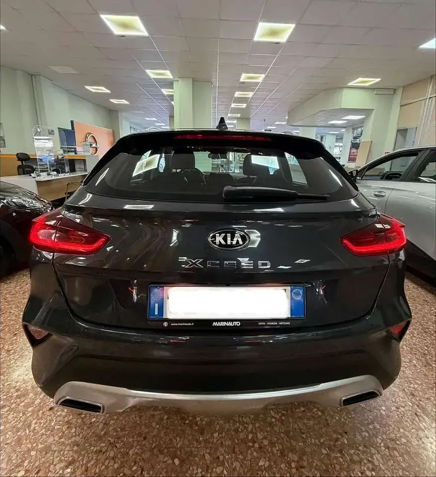 Usata Kia XCeed Style 136 CV (100 kW) 2021 Grigio SUV